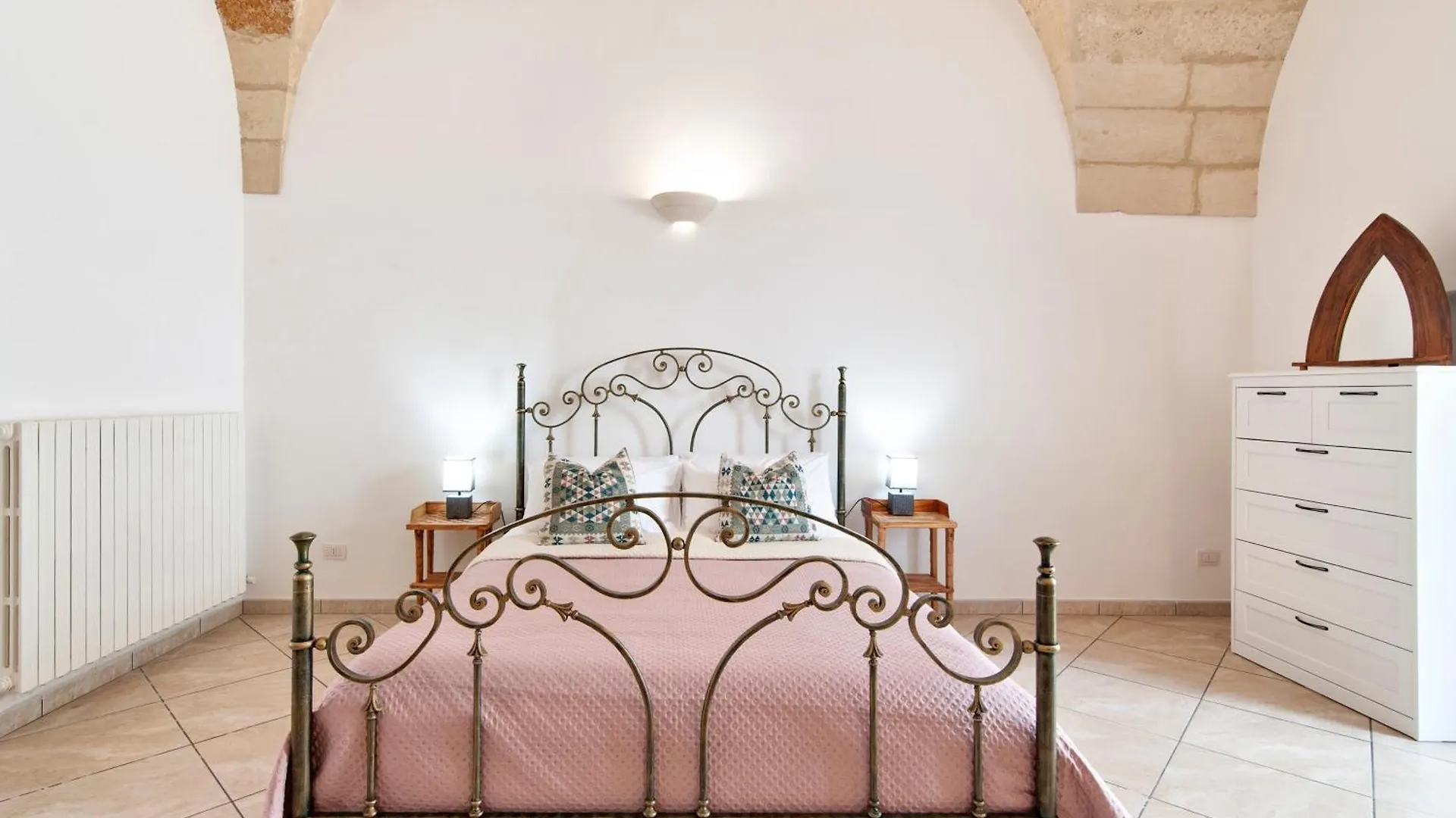 Domus Aviae - No Ztl Villa Lecce Italy
